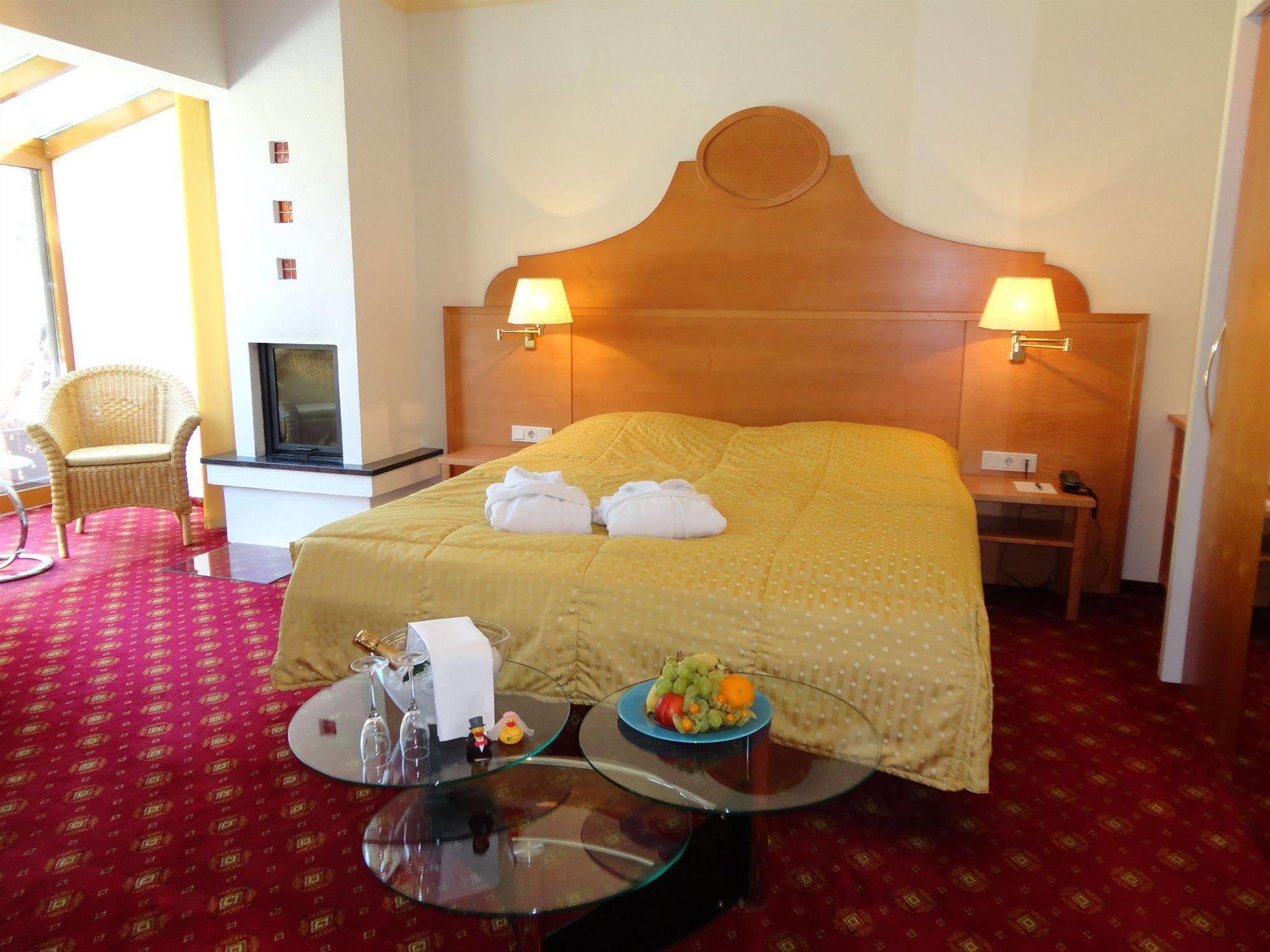 Komfort-Hotel Stockinger Ансфелден Екстериор снимка