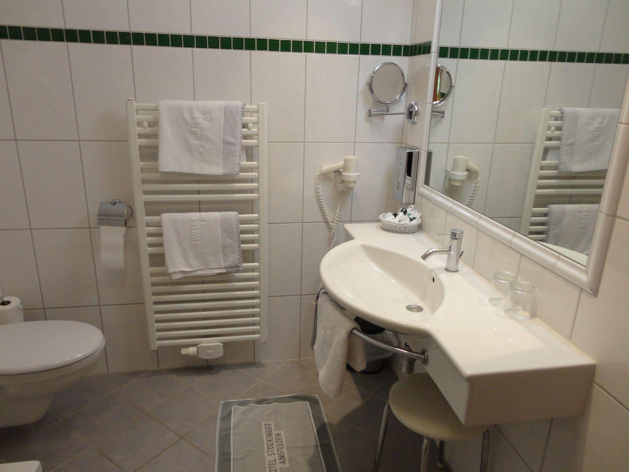 Komfort-Hotel Stockinger Ансфелден Екстериор снимка