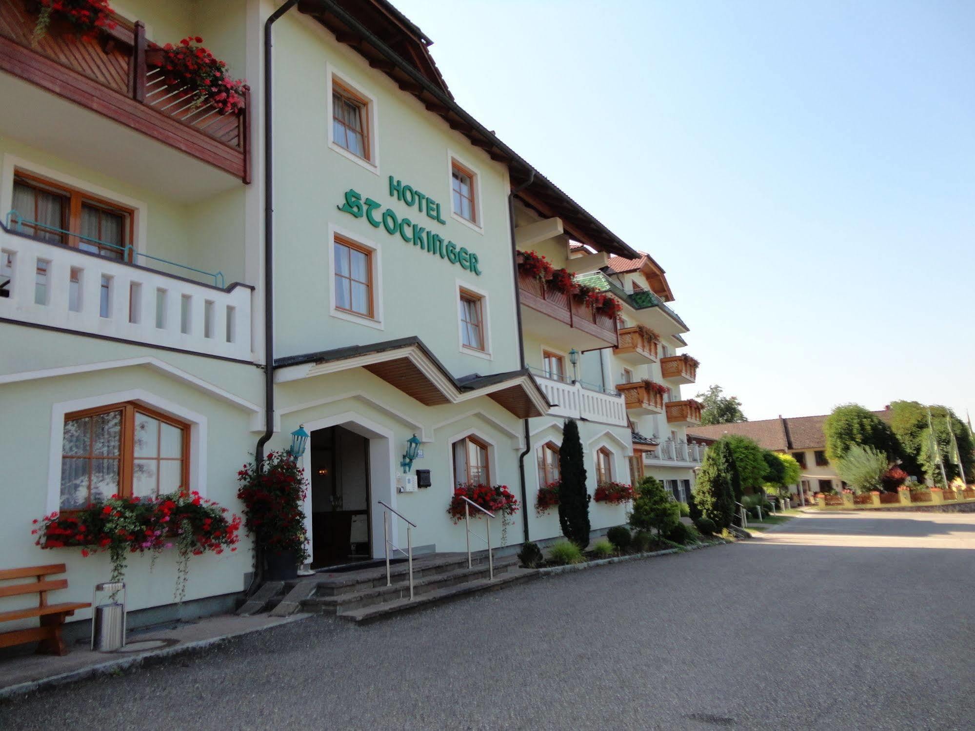 Komfort-Hotel Stockinger Ансфелден Екстериор снимка