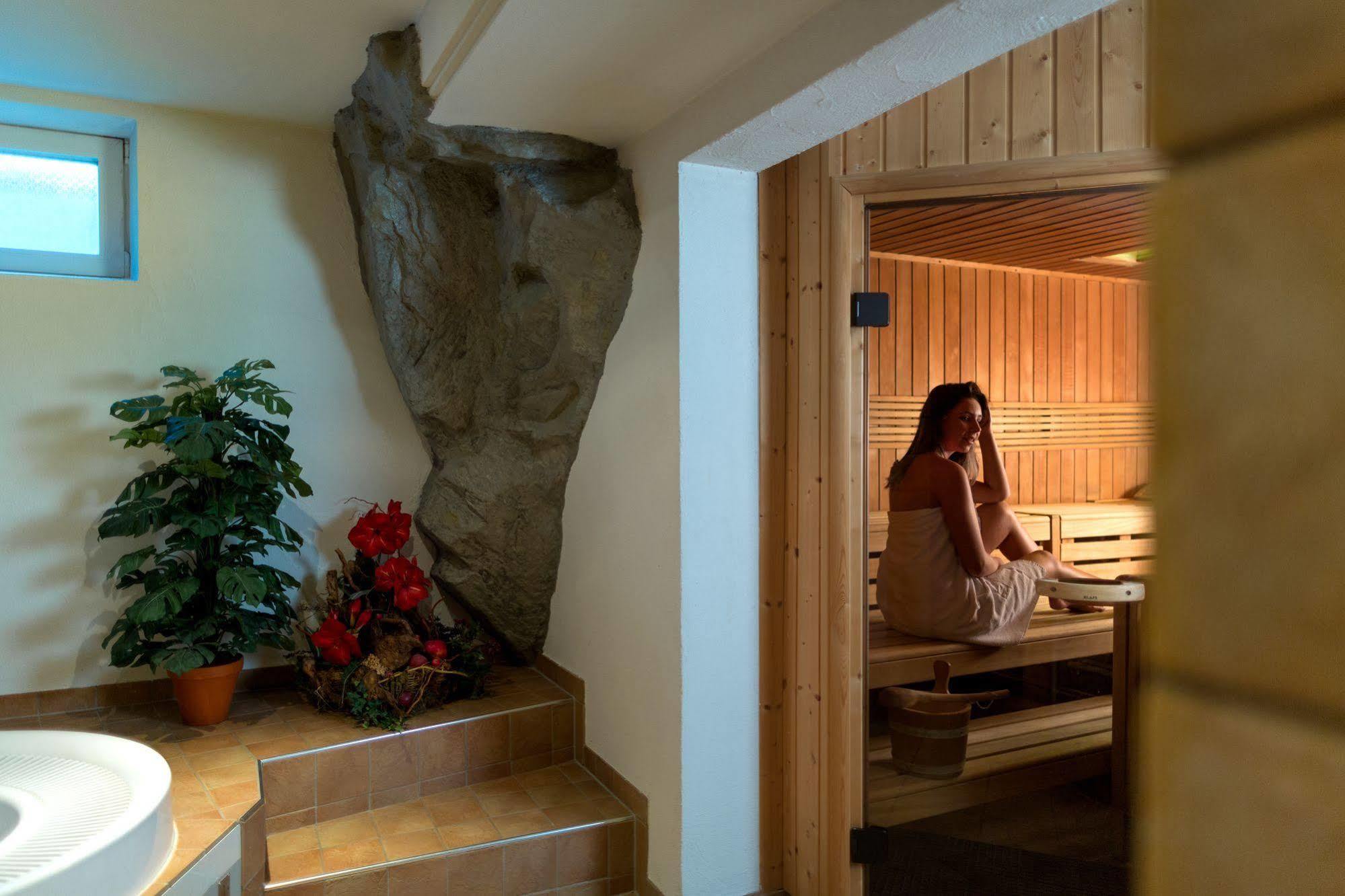 Komfort-Hotel Stockinger Ансфелден Екстериор снимка